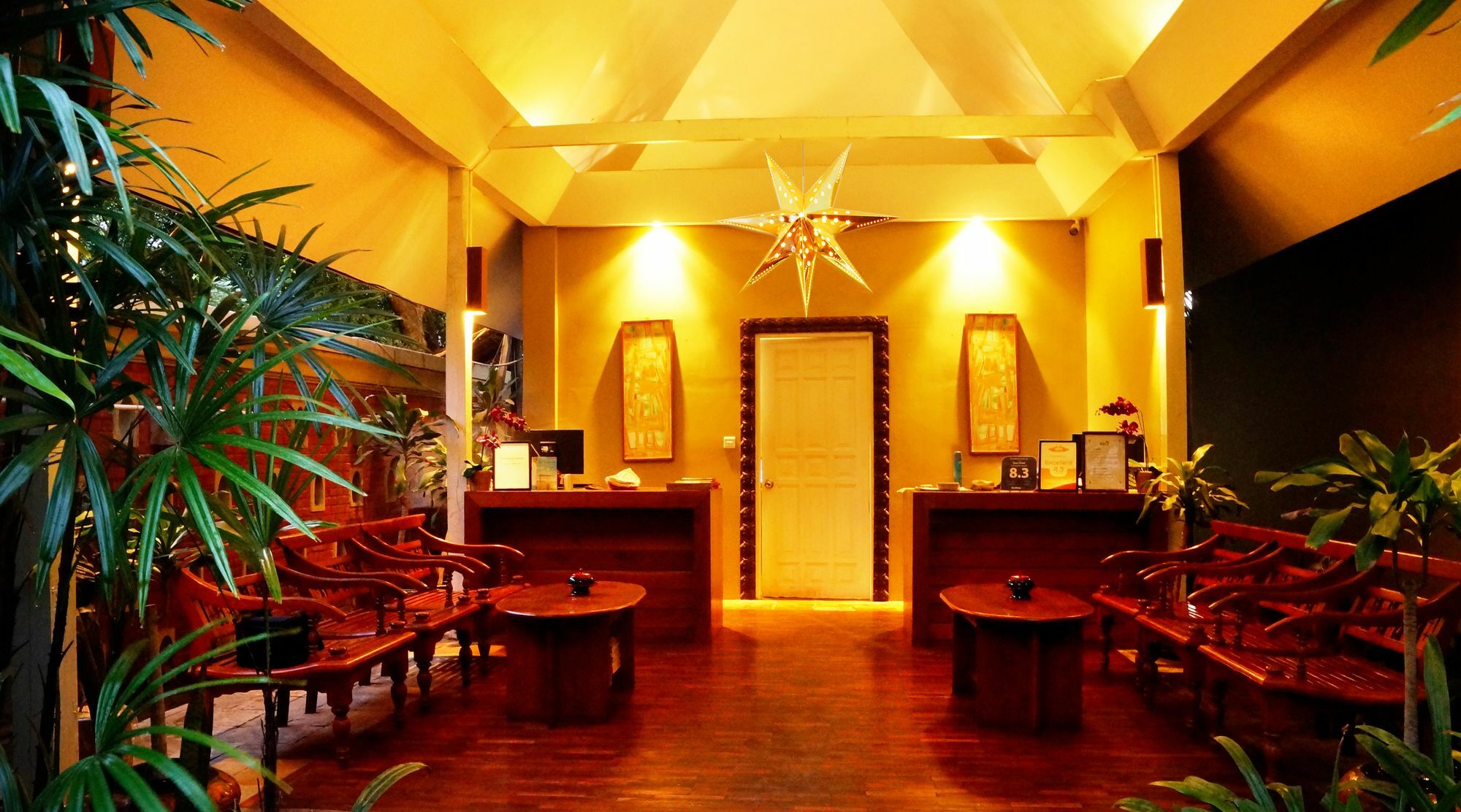 Oasis Hotel Nyoungoo Exterior foto